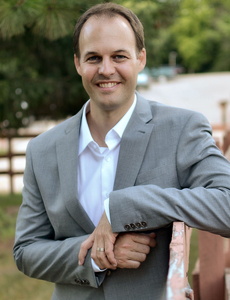 cort-for-event-page-230×300