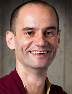 holger-yeshe-201611-230×300