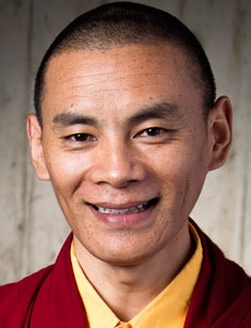 lama-trinley-201705-230×300