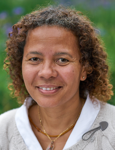 antonia-sumbundu-201808-230×300