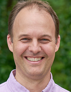 cortland-dahl-201810-230×300