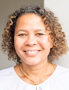 Antonia-Sumbundu-230X300-PHOTO-by-Stephen-Freiheit-1P6A6199